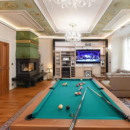 St Giles Sauna And Pool Table * Praga