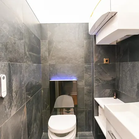 St Giles Sauna And Pool Table Apartamento