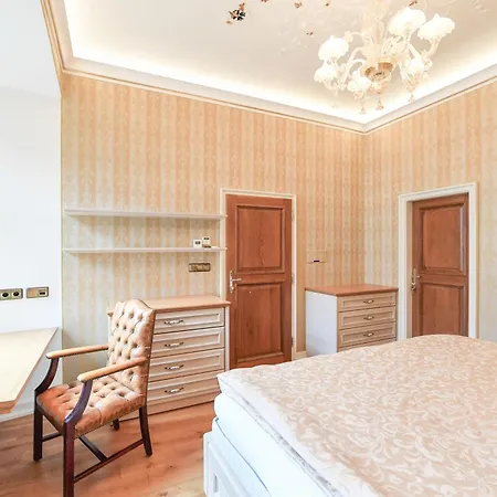 St Giles Sauna And Pool Table Apt Prague