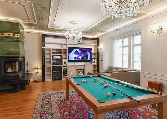 St Giles Sauna And Pool Table *