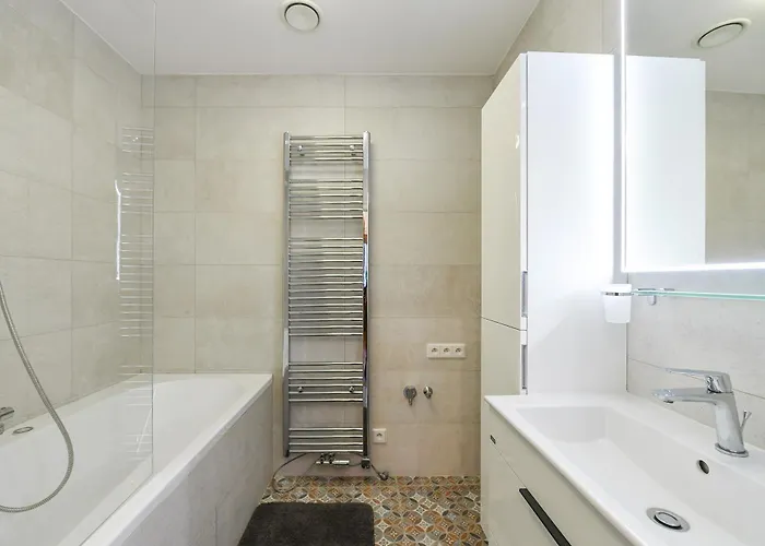 St Giles Sauna And Pool Table Apartament *