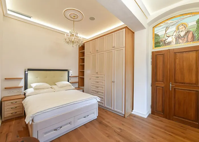 St Giles Sauna And Pool Table Apartamento Praga