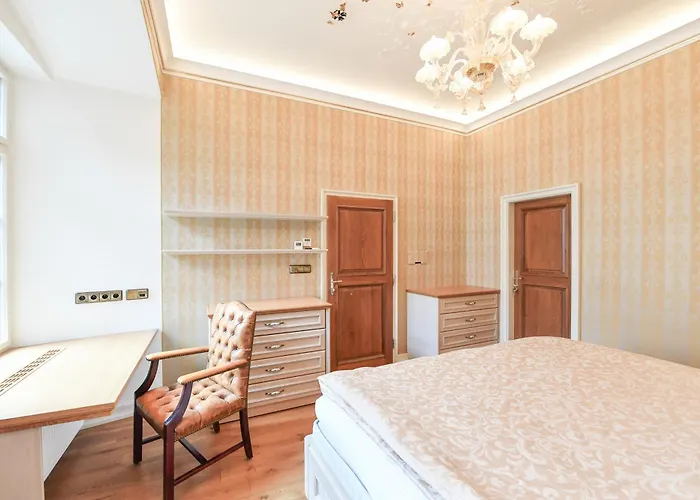 St Giles Sauna And Pool Table Praga